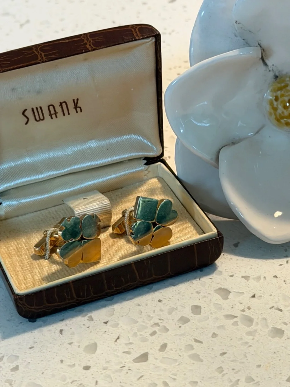 Vintage Swank Gold Tone Men’s Cuff Links MCM In Original Box Card Suits